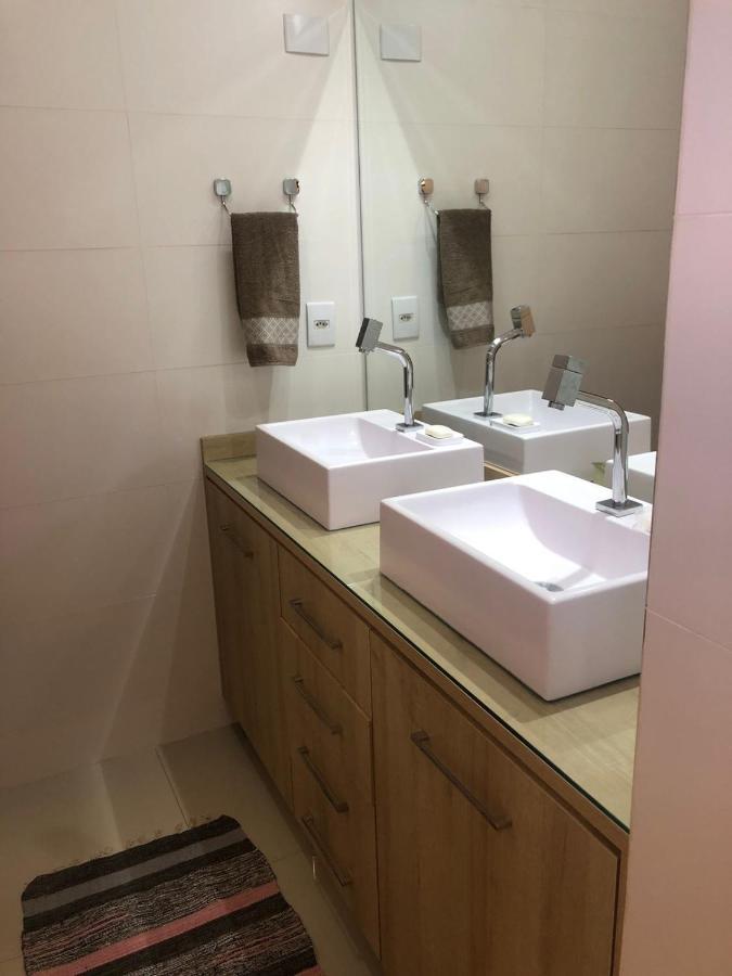 Charming Home 2 Min. From Barigui Park كوريتيبا المظهر الخارجي الصورة