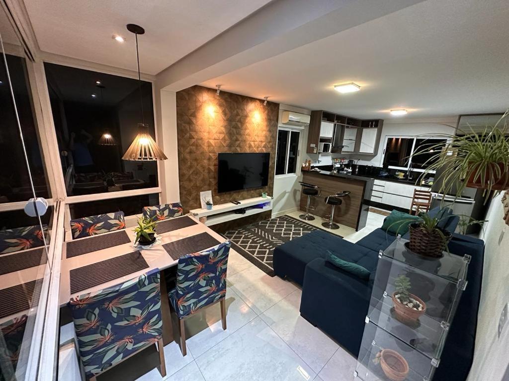 Charming Home 2 Min. From Barigui Park كوريتيبا المظهر الخارجي الصورة